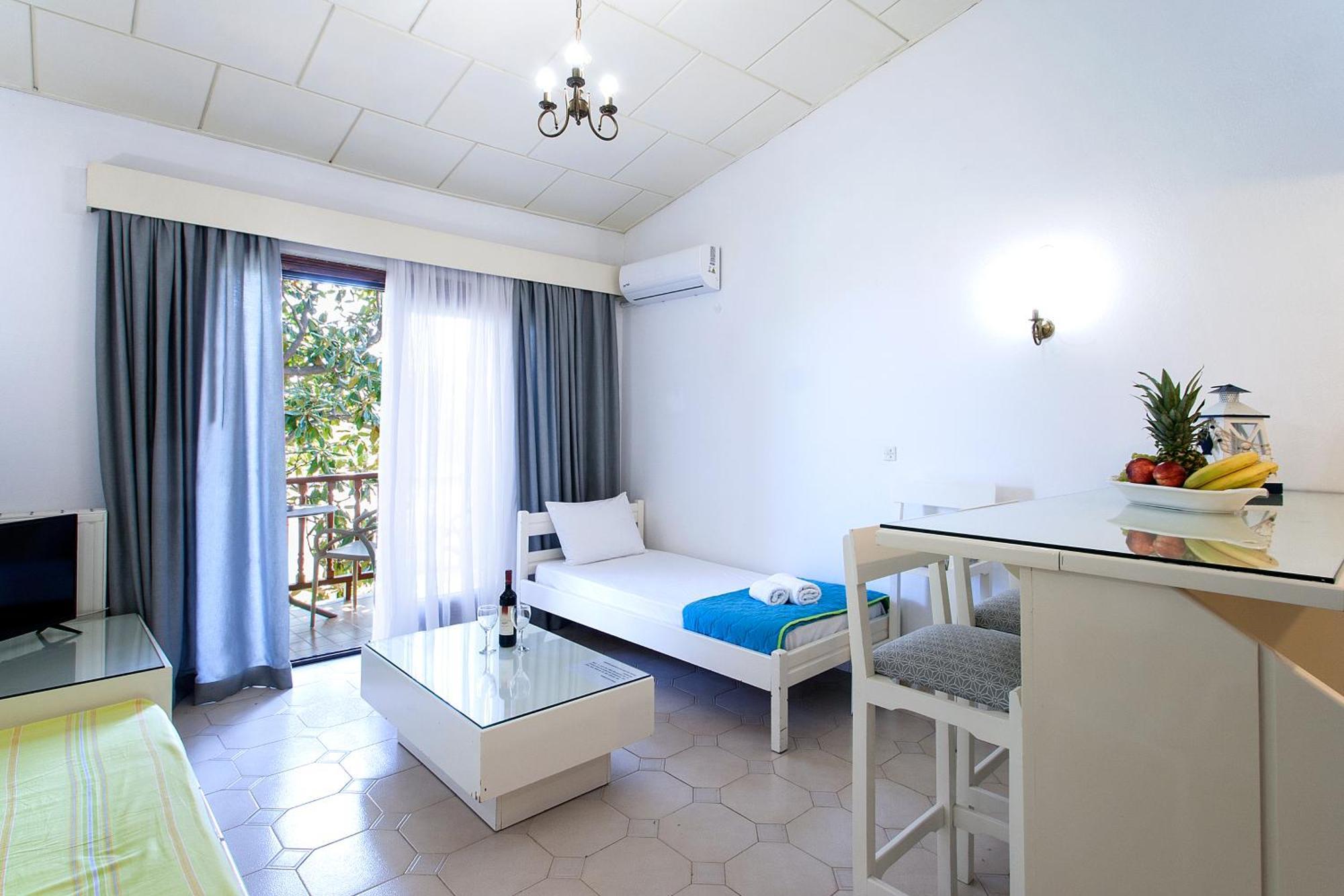 Chrissomalli Sofia Studios Skiathos-Stadt Exterior foto