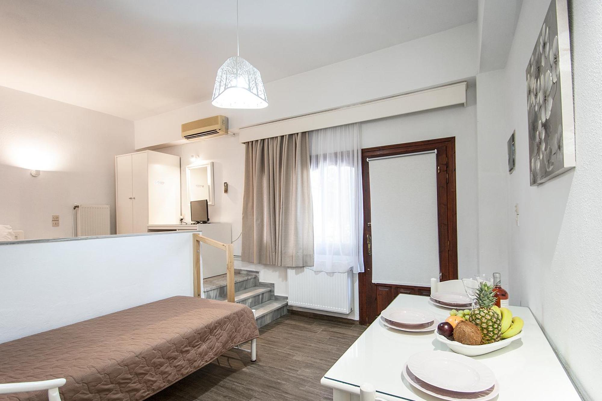 Chrissomalli Sofia Studios Skiathos-Stadt Exterior foto